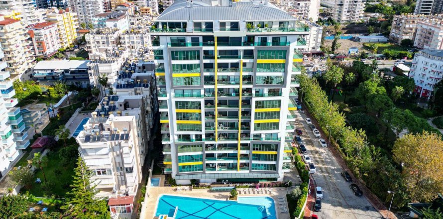1+1 Apartment  in Alanya, Antalya, Turkey No. 238628