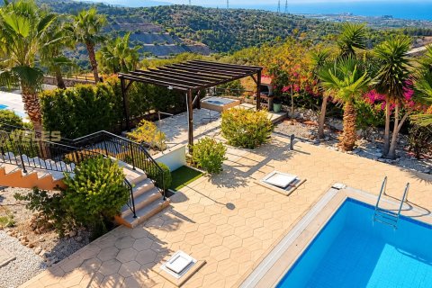 3+1 Villa i Arapkoy, Girne, Nr. 238213 - 3