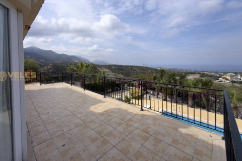 3+1 Villa  i Arapkoy, Girne,  Nr. 238213 - 14