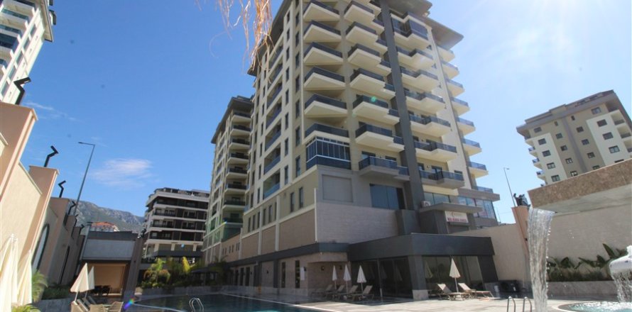 2+1 Wohnung  in Mahmutlar, Antalya, Türkei Nr. 238528