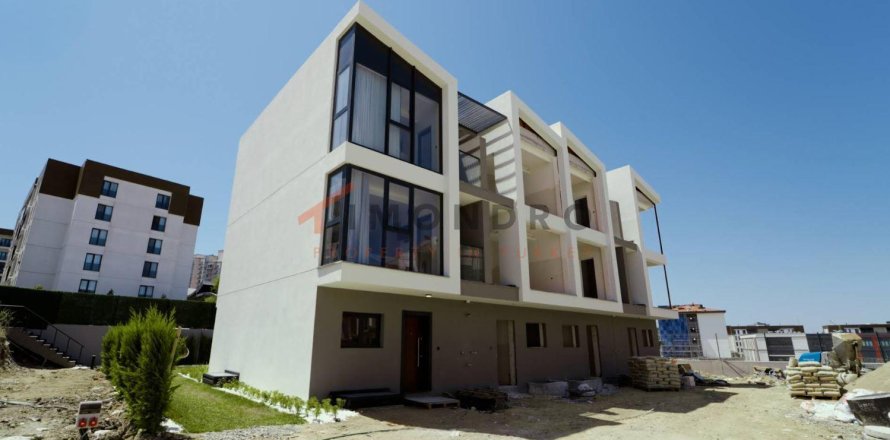 4+1 Villa  i Istanbul, Tyrkia Nr. 177616