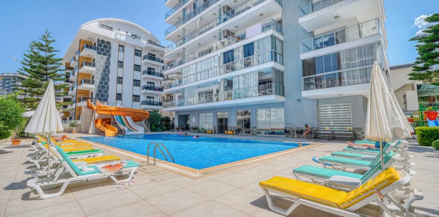4+1 Apartment  in Mahmutlar, Antalya, Turkey No. 238592