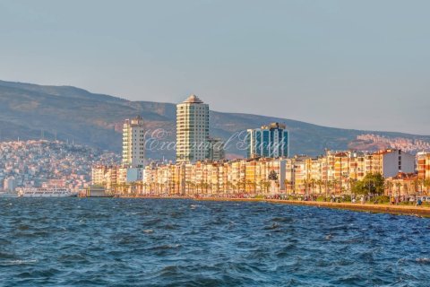 2+1 Leilighet i Izmir, Tyrkia Nr. 238291