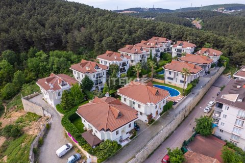 7+2 Villa i Cekmekoy, Istanbul, Tyrkiet Nr. 238884