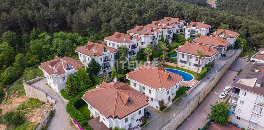 7+2 Villa  i Cekmekoy, Istanbul, Tyrkiet Nr. 238884