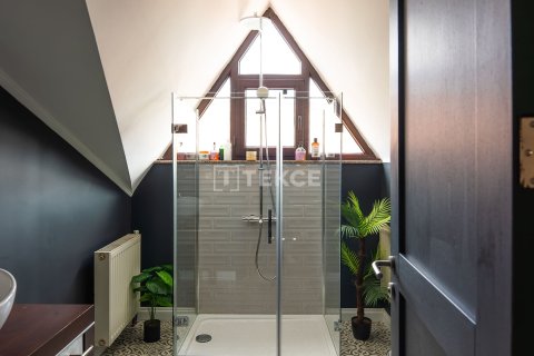7+2 Villa  i Cekmekoy, Istanbul, Tyrkiet Nr. 238884 - 15