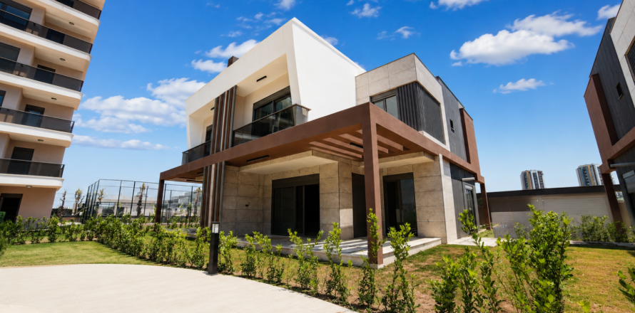 4+1 Villa  i Antalya, Turkiet Nr. 164464