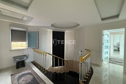 4+1 Villa in Alanya, Antalya, Türkei Nr. 238726 - 17