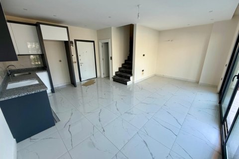 2+1 Lägenhet i Avsallar, Antalya, Turkiet Nr. 238735 - 2