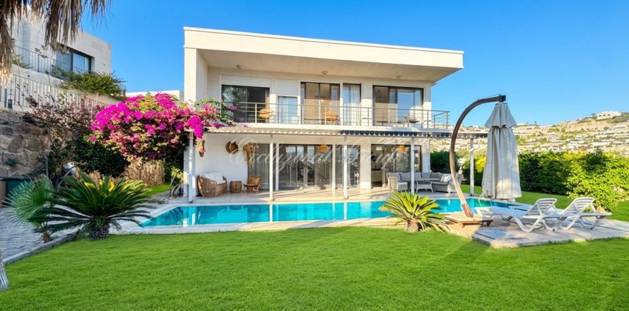 3+1 Villa in Bodrum, Mugla, Turkey No. 238821