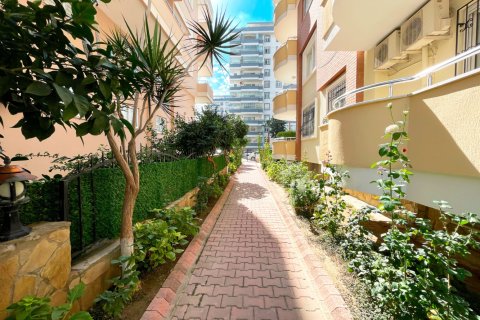 2+1 Lejlighed i Mahmutlar, Antalya, Tyrkiet Nr. 238824 - 25