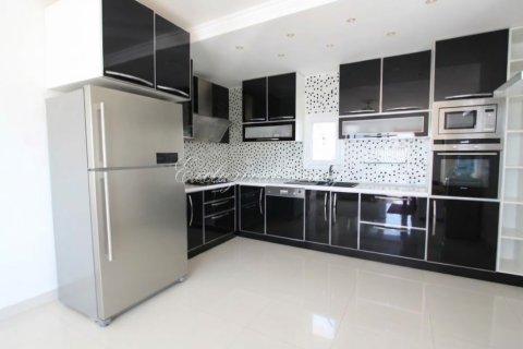 2+1 Takvåning  i Bodrum, Mugla, Turkiet Nr. 238843 - 8