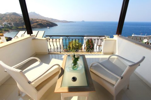2+1 Takvåning  i Bodrum, Mugla, Turkiet Nr. 238843 - 5