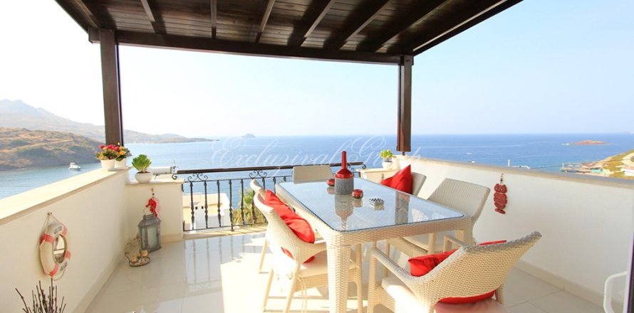 2+1 Takvåning  i Bodrum, Mugla, Turkiet Nr. 238843