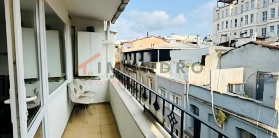 آپارتمان در Beyoglu، Istanbul ، ترکیه 2 خوابه ، 110 متر مربع. شماره 238398