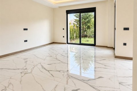 Продажа виллы  в Каргыджаке, Аланье, Анталье, Турция 3 комн., 254м2, №238749 – фото 3
