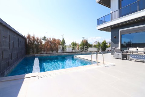 4+1 Villa  i Dosemealti, Antalya, Tyrkia Nr. 238800 - 7