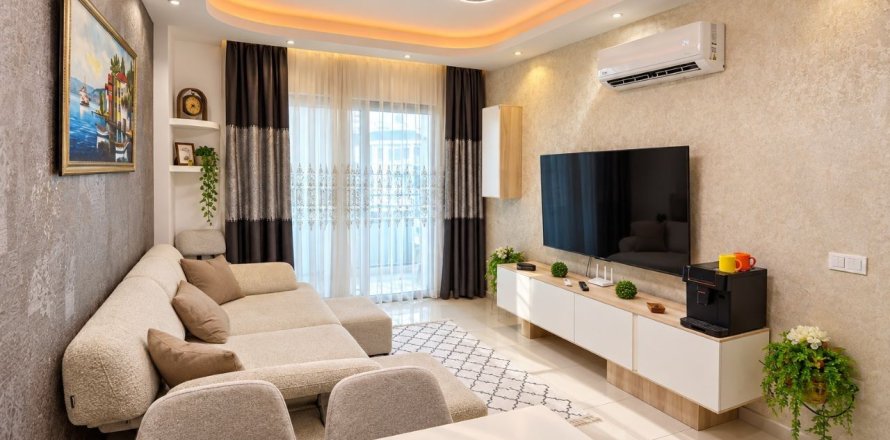 1+1 Apartment  in Mahmutlar, Antalya, Turkey No. 238125