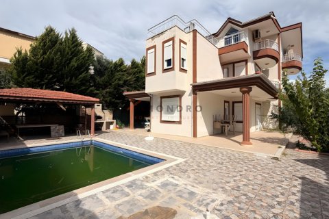Villa  3+1  Antalya, Türkiye №238671