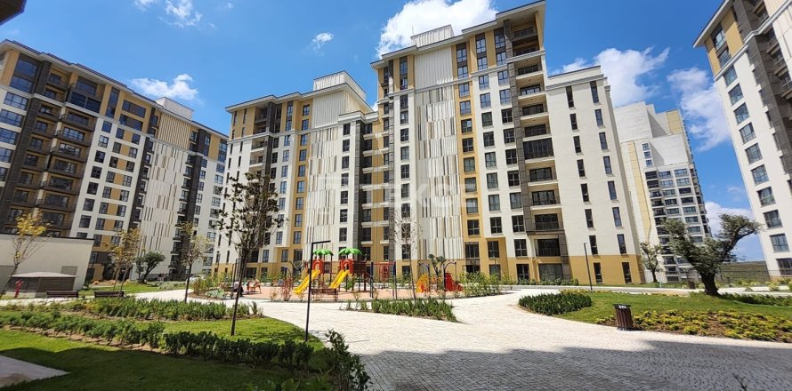 3+1 Leilighet  i Istanbul, Tyrkia Nr. 238495