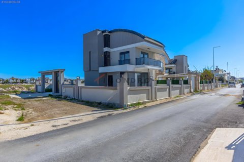 3+1 Villa  i Antalya, Turkiet Nr. 238691