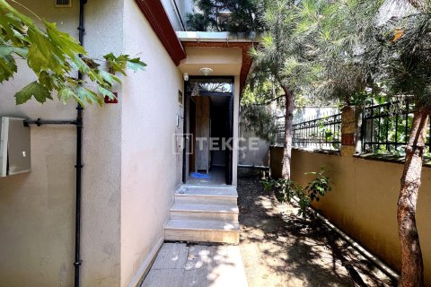 Villa 6+2 İstanbul, Türkiye №238248 - 8