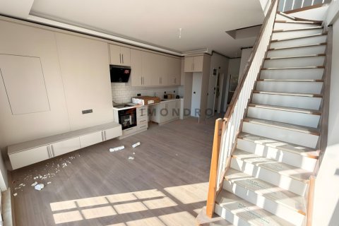 2+1 Wohnung in Beyoglu, Istanbul, Türkei Nr. 238646 - 11