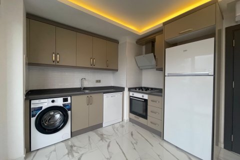 2+1 Lejlighed i Mahmutlar, Antalya, Tyrkiet Nr. 238675 - 6