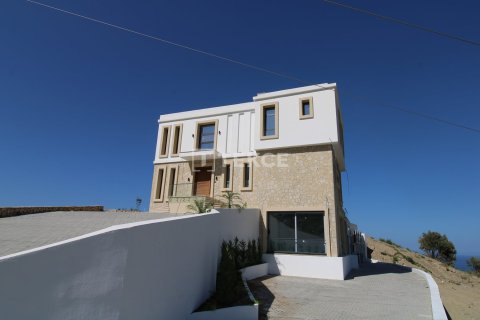 Villa for sale  in Girne, Northern Cyprus, 6 bedrooms, 600m2, No. 238284 – photo 2