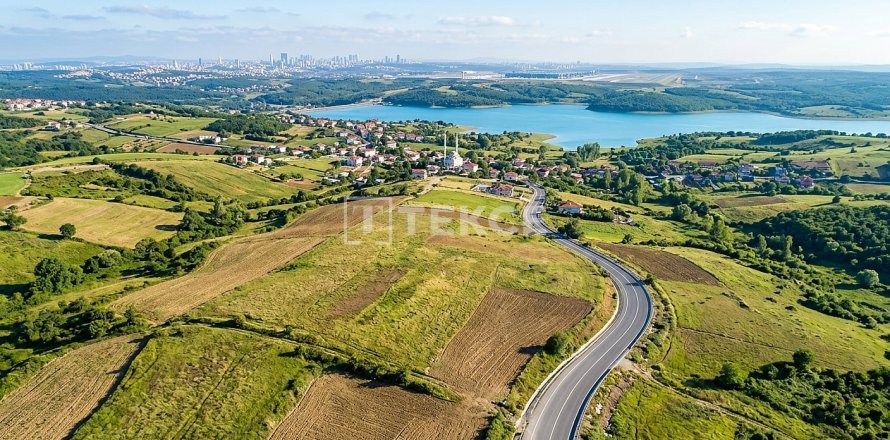 Земельный участок 7814м2 в Арнавуткёй, Стамбул, Турция №238323