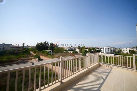 Продажа квартиры в Серике, Анталье, Турция 3+1, 200м2, №238367 – фото 16