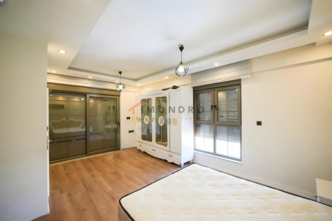 Продажа квартиры в Серике, Анталье, Турция 3+1, 200м2, №238367 – фото 11