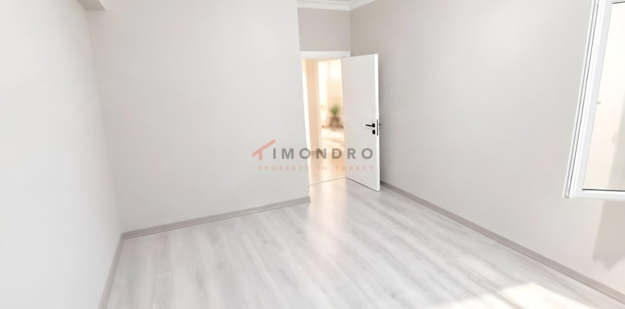 2+1 Leilighet i Fatih, Istanbul, Tyrkia Nr. 238397
