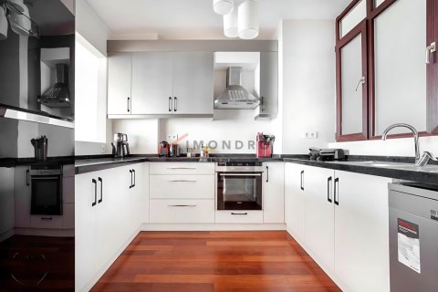 3+1 Lejlighed  i Beyoglu, Istanbul, Tyrkiet Nr. 238812 - 17