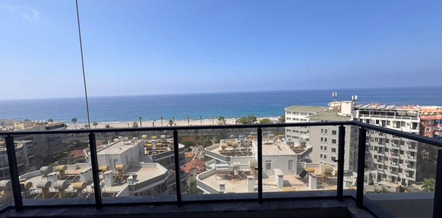 4+1 Lejlighed  i Mahmutlar, Antalya, Tyrkiet Nr. 238180