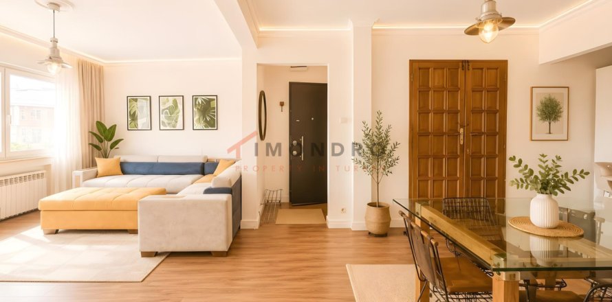 Daire  3+1  Beyoğlu, İstanbul, Türkiye №238538