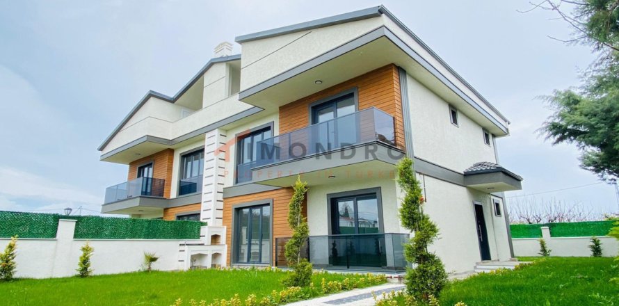 5+1 Villa i Silivri, Istanbul, Tyrkiet Nr. 238794