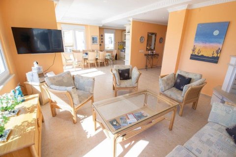 4+0 Villa  i Kargicak, Alanya, Antalya, Turkiet Nr. 238585 - 3