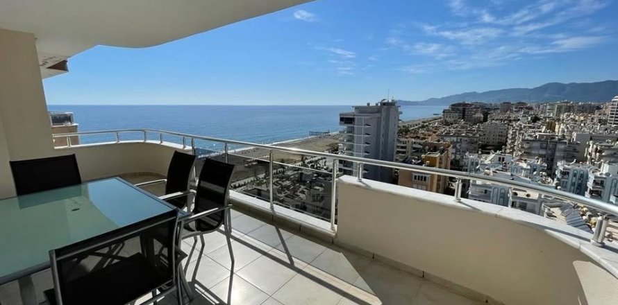 3+2 Leilighet  i Mahmutlar, Antalya, Tyrkia Nr. 238316