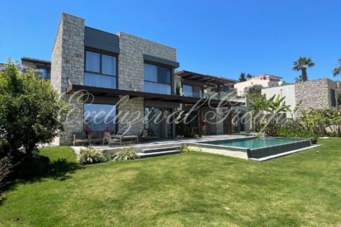5+1 Villa  in Bodrum, Mugla, Türkei Nr. 238230 - 3