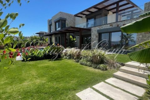 5+1 Villa  in Bodrum, Mugla, Türkei Nr. 238230 - 17