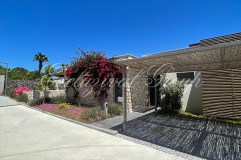 5+1 Villa  in Bodrum, Mugla, Türkei Nr. 238230 - 15