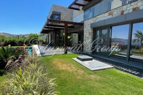 5+1 Villa  in Bodrum, Mugla, Türkei Nr. 238230 - 4