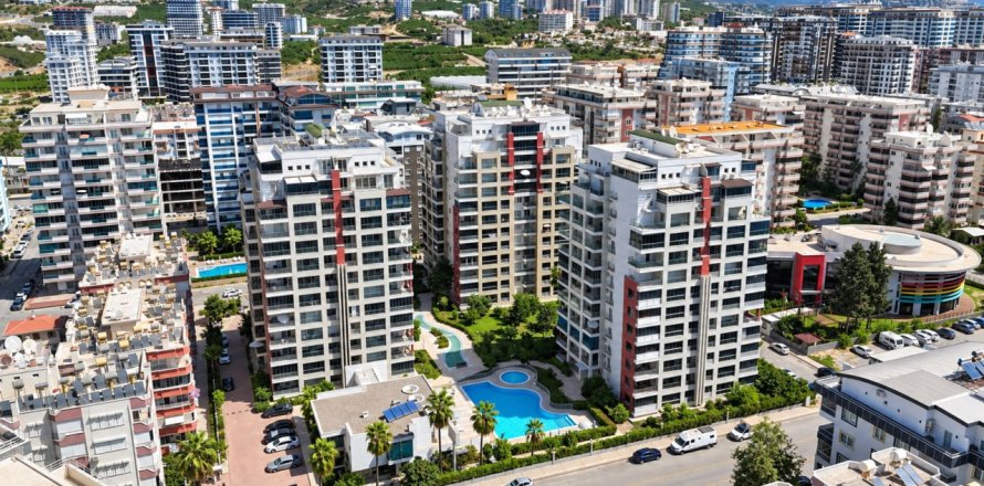 2+1 Apartment  in Mahmutlar, Antalya, Turkey No. 238126