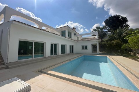 4+1 Villa  i Ozankoy, Girne,  Nr. 214260