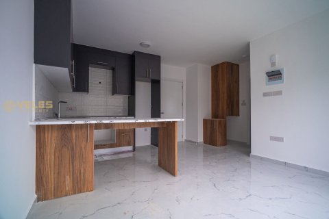 Продажа квартиры  в Гирне, Северный Кипр 2+1, 80м2, №214141 – фото 4
