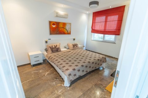 Villa for sale in Alanya, Antalya, Turkey, 4 bedrooms, 225m2, No. 238226 – photo 18