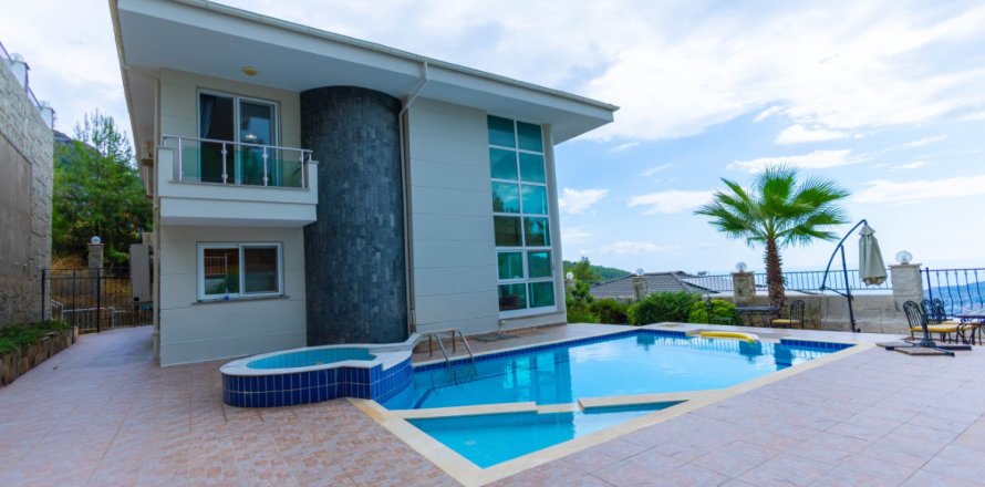 4+1 Villa in Alanya, Antalya, Turkey No. 238226