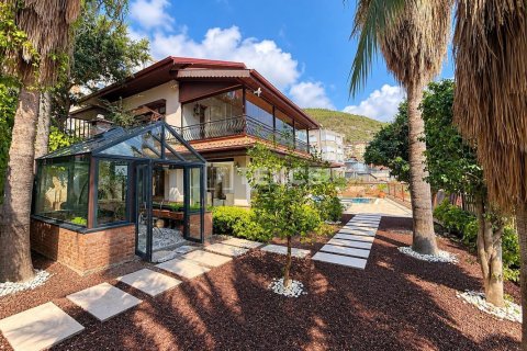 Villa for sale  in Alanya, Antalya, Turkey, 4 bedrooms, 300m2, No. 238285 – photo 2