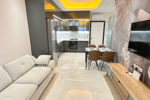 1+0 Lägenhet  i Mahmutlar, Antalya, Turkiet Nr. 238412